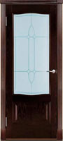 <b>Межкомнатная дверь:  Севилья (темный дуб)</b><br><b>Комплектация:</b> дверное полотно, коробка с уплотнителем, коробка с уплотнителем фигурная, наличник, доборная доска 100, 150, 200 мм, доборная доска фигурная 100, 150, 200 мм, планка накладная, капитель, витраж (вставлен в остекленное дверное полотно).<br>60, 70, 80, 90х200см; <br>